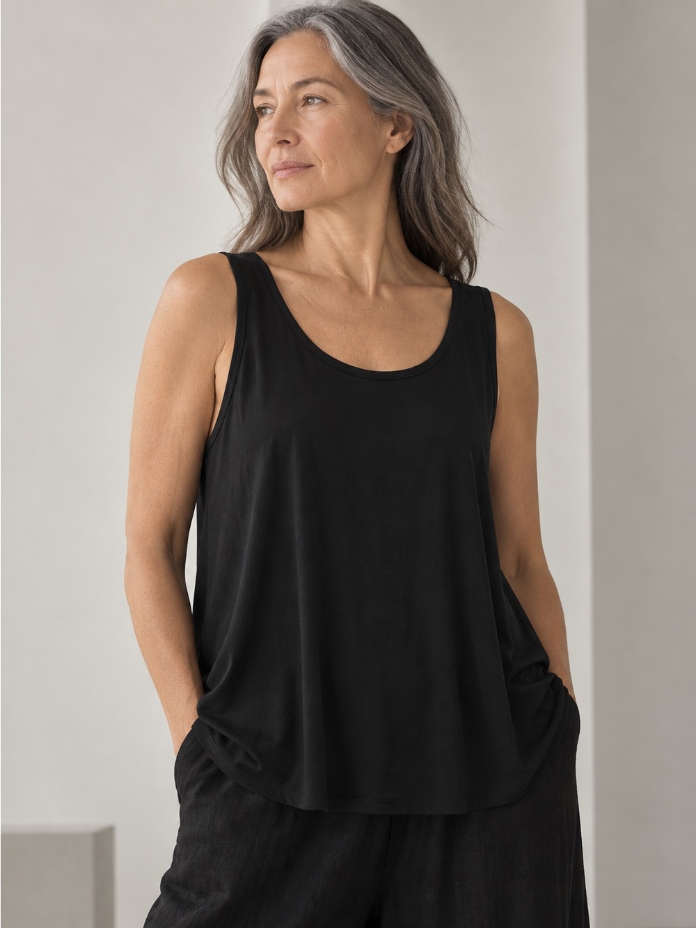 Eileen Fisher Black 100% Silk Scoop Neck Swing Tank Top Large NWOT